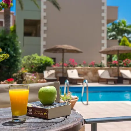 Mistral - For Solo Travelers 3* Maleme